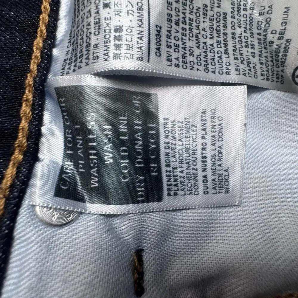Levi's 502 Jeans Mens 34x31 Blue Dark Wash Tapered Leg Stretch Denim Pants